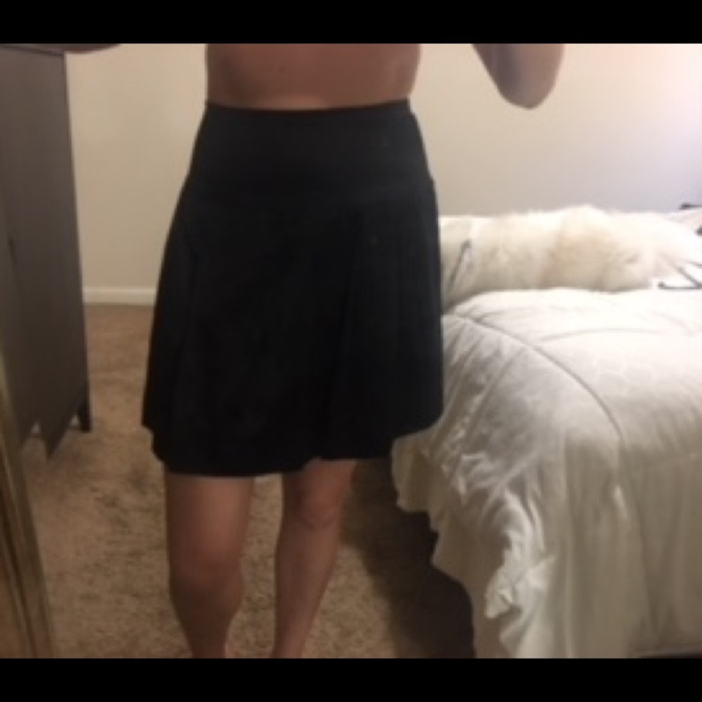 BCBG Black silk skirt
